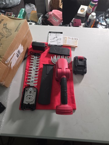 Red handheld hedge trimmer - hedge, 2